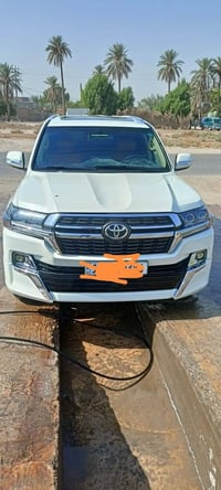 لاندكروز • ٢٠٠٩ • رقم بغداد