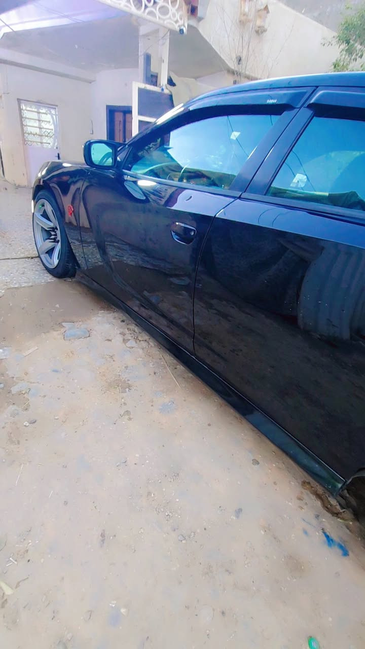 charger RT 5.7 
السيارة مديل 2016 
مواصفات فول عده فتحه
بصمة 
تشغيل عن بعد 
شاشا كبيرة 
سوبر تراك باك 
الكراسي تدفئة تبريد 
هيتر ستيرن 
الكراسي خزن ميموري  
الكراسي الخلفية تدفئة 
نقاط عميات 
حساسات خلفي امامي 
السيارة بعد كلش هواي مواصفات بيهة 
السيارة بيهة دبات اصلية 
السيارة كلشي بيهة جديد 
السيارة مبولشة وجاهزة للاخير 
الصدر والميزانية جديدة 
كير مكينة جدد 
المكينة مبدلة جديدة زيرو 
السيارة حادث بنيد 
والسيارة مصبوغة حزام 
وسونرهة موجود بدون شاصي ولغد 
السعر 157 بيهة مجال حك الجية فقط 
مااكطع سعر على التلفون 
مكاني بغداد _ابو غريب الزيتون 
هـ_ ***********
