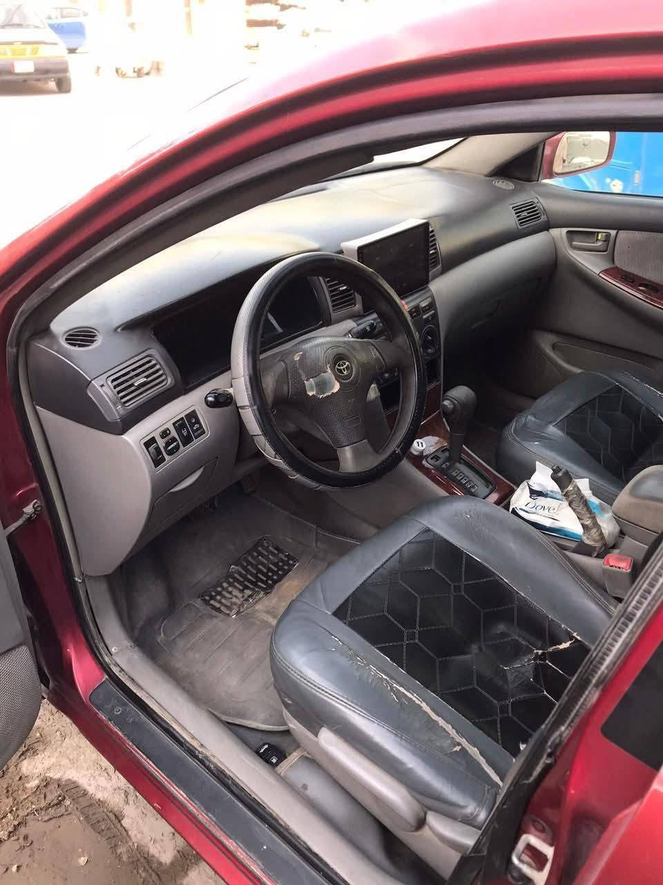 كورلا نحله 2008بدون حادث قطعتين صبغ ***********
