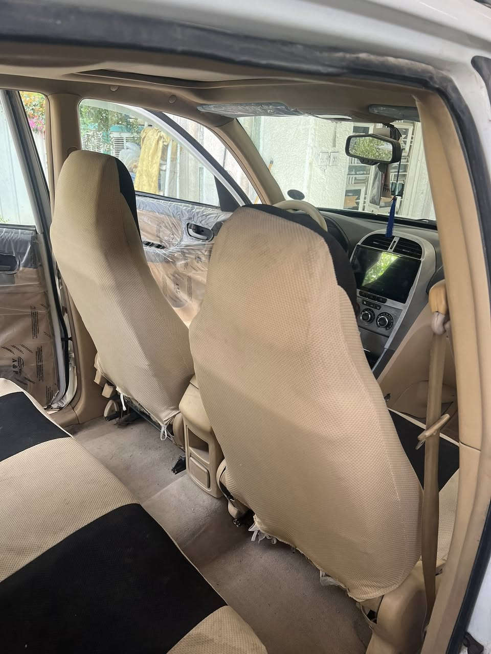 تيكو ٢٠١٣ رقم انكليزي بغداد محرك وكير خير من الله تبريد شغال وشادلها تخم تاير جديد وباتري جديد السعر ٥٥ وبيها مجال مكان السياره حي الجهاد ***********
