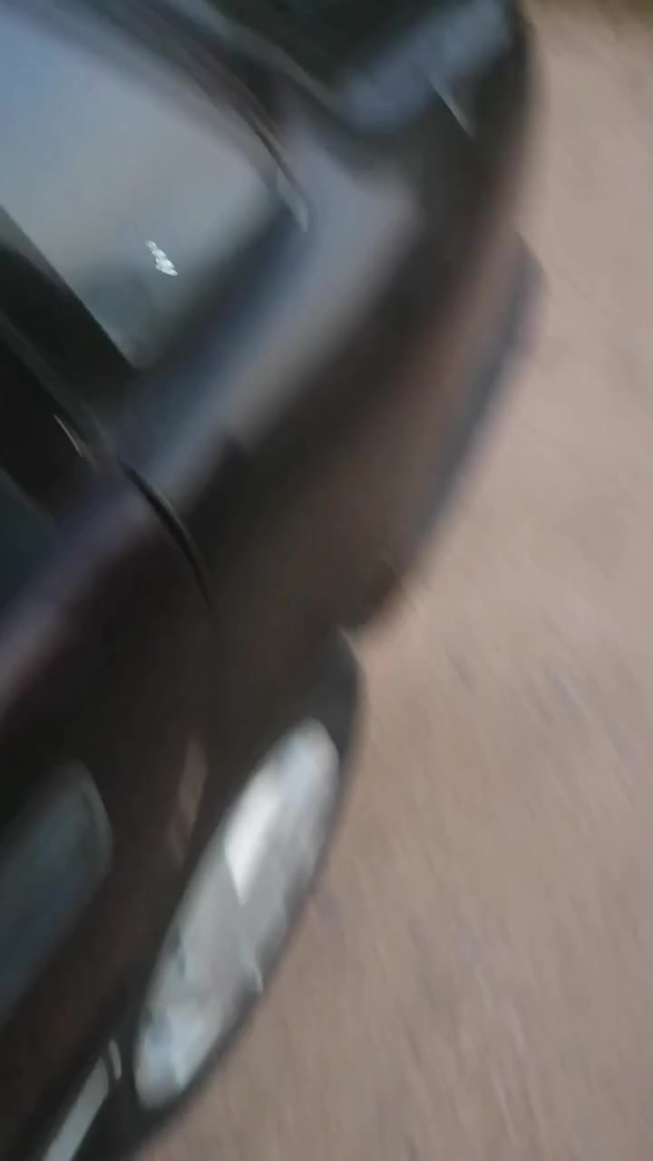 فكترا 16 للبيع.. 1991.. محرك وگير شرط..كابون بانزين بيها.. كهربائيات كلها شغالة ماعدا الكيلو متر.. ترايك وين متريد.. سيارة ماتصرف عليها ربع.. رقم الماني..نينوى.. بس بيها سنوية ساقطة.. الشرعي موجود ويحول تحويل عندي بيها وكالة من الشرعي.. السعر 42 وبيها مجال.. ***********.. ***********.. ابيع نقد فقط..
