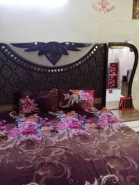 غرفة تركية للبيع 9قطع جديدةونضيفة سعر750. رقم07838919362