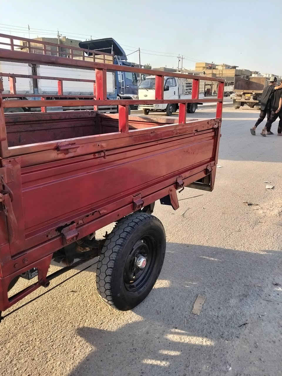 ستوته دايوان للبيع مكينه عشرين مال جمره شغاله سلف وهندر تخم تاير جوبلس شاصي نضيف لا طاك ولا ملحوم ركبه بلاديه السعر 800 مكاني بغداد مدينه الصدر رقم الهاتف ***********
