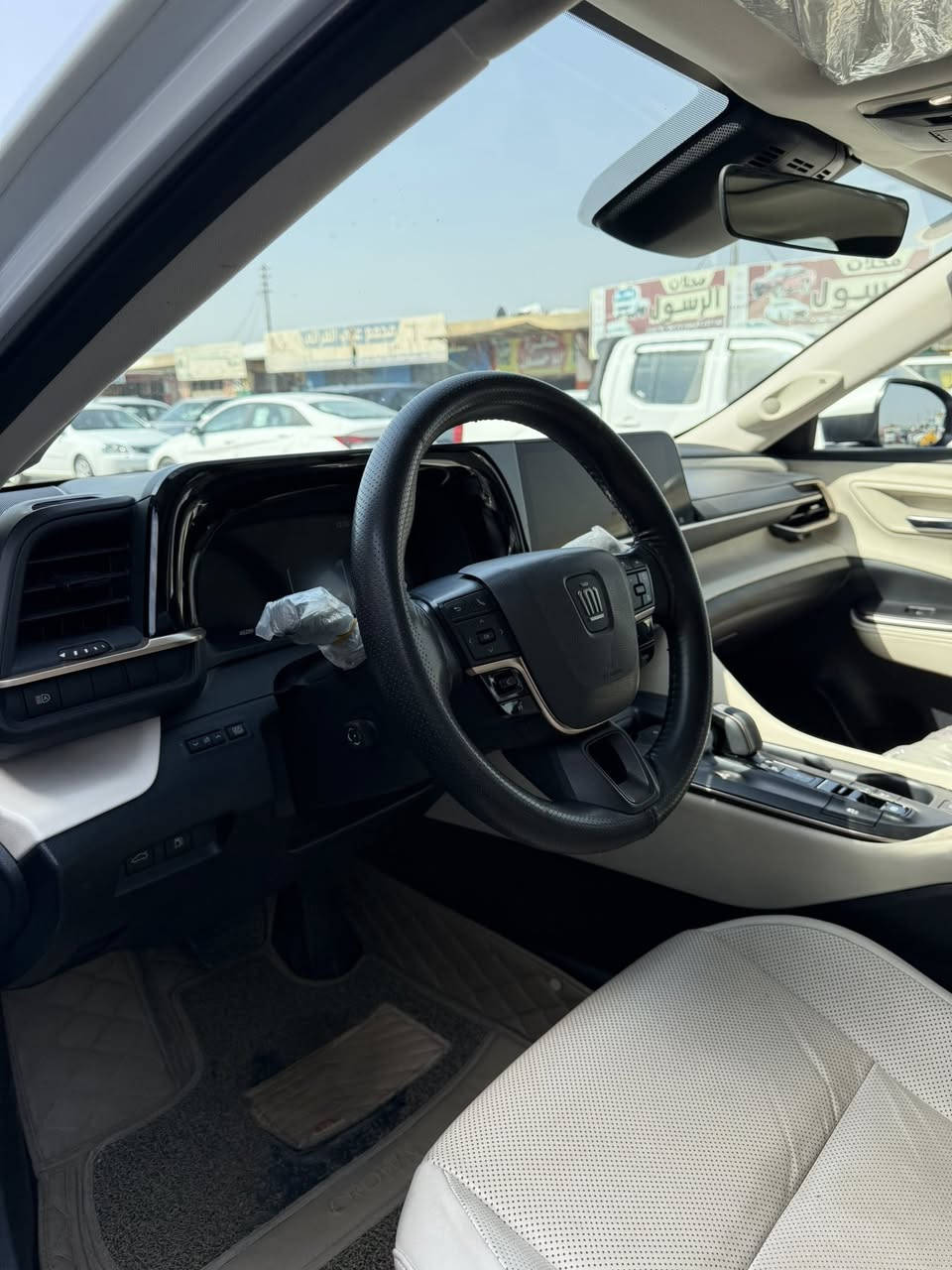 كراون خليجي هايبرد 2023 وكالة عبد اللطيف جميل

السيارة جاهزة وكاملة كفالة عامة
السيارة مغلفة بل كامل
محرك 2500

فتحة سقف

ماشية 61الف

خمس كامرات 360 درجة

رادات أمامية خلفية جانبية

تبريد قطعتين

برادات خلفية

كشنات تبريد

خزن ميموري

مكان السيارة الكوت

315 ورقة بيها مجال 
***********
***********
