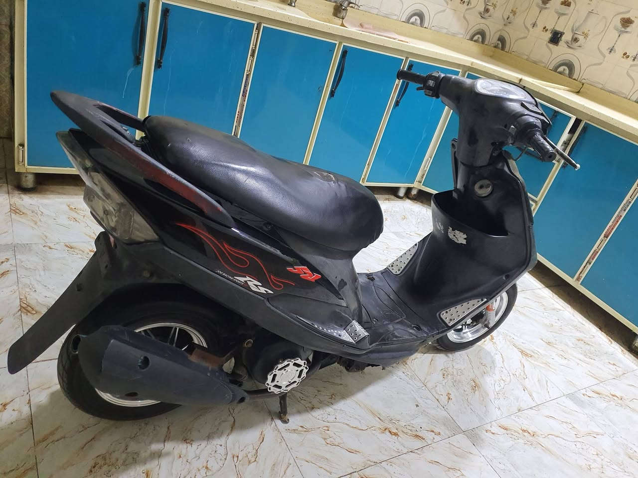 السلام عليكم حبايب كلبي
دراجه ماكس البيع الدراجه نضيفه 
كهربائيات سلف هندر كله شغال
مديل 2007 تبديل بس بوشه
مكاني كربلاء حي الغدير رقم 📱 
***********
