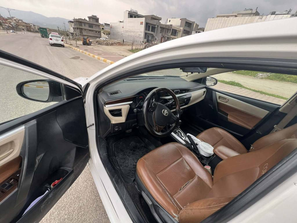 کرۆلای 2014  سۆنەرلە رەسمەکان دا هەیە 135000kmڕۆشتووە گێڕ مەکینە بەشەرت السليمانية, العراق


**إذا كنت صاحب هذا الإعلان وتريد حذفه لأي سبب، رجاءا أرسل رسالة إلى الدعم الفني**