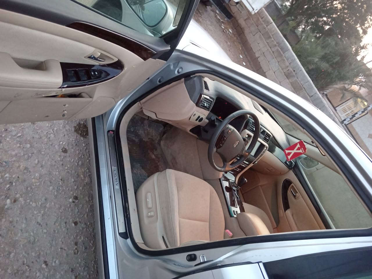 شاهينه موديل 2007 كصه جنطه أدوات أدوات دخول جديد توه كملت بعدهي بدهن الشركه ٣تلث دكم برده خلفيه ٦بصمات بصمه رصاصي تخم تاير كارتون حداديه كارتون  كهربايات كله شغاله ماناقصه برغي سياره جديده بمعنئ الكلمه #السعر40وبيه_مجال_حك_الجيه المكان ذي قار الشطره ***********
