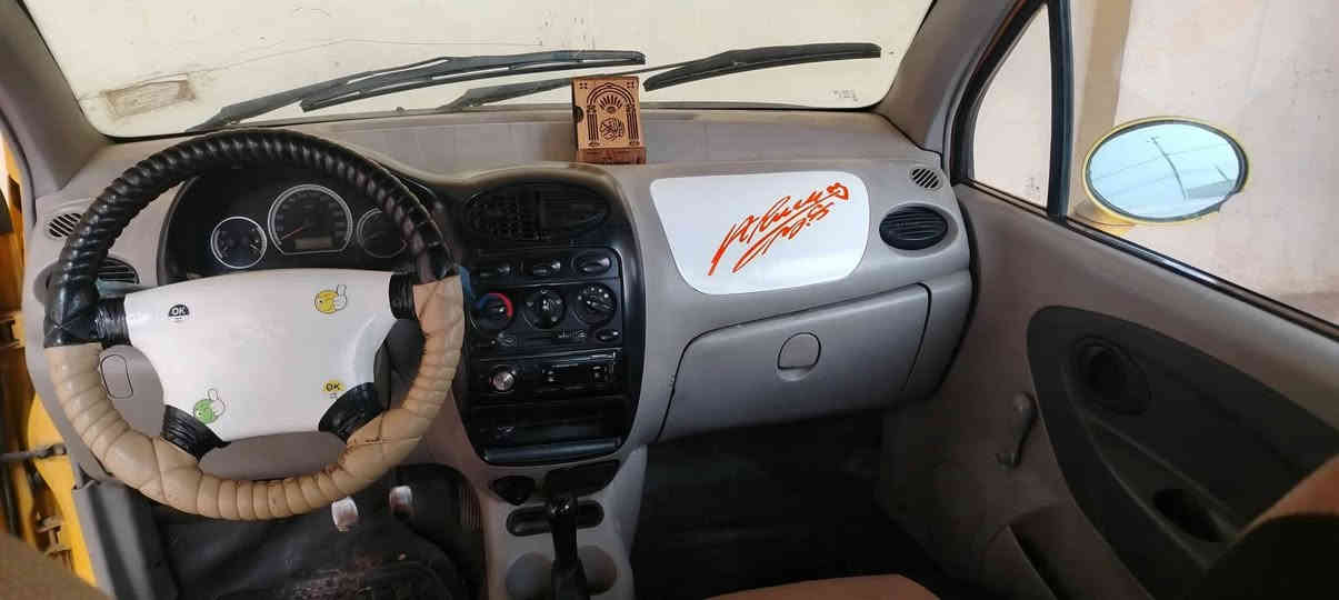 السلام عليكم
كيو كيو للبيع موديل 2012

رقم نينوى ألماني سنويه عظم شرط التحويل صاحبها موجود كير ومحرك شرط كهربائيات كلها شغاله تدفه وتبريد شغاله قطره مال بنزين غرمات صفر هيئة عليها 150

كابون بنزين بيها السعر 27 وبيها مجال ***********
