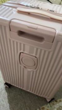 شنطة سفر • جديده • حجم وسط