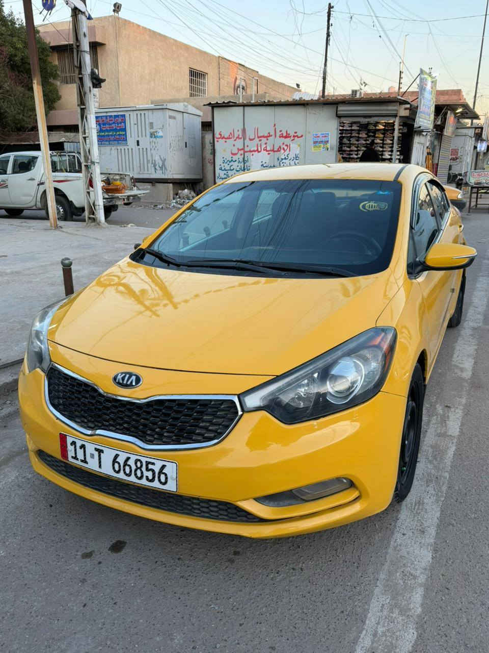 السلام عليكم
فورتي موديل 15امريكي 
حادثه دعاميه خلفيه فقط
ولباقي ليبل واحد مري شفط
السعر 115 وبيه مجال
العنوان بغداد الكماليه 
***********
