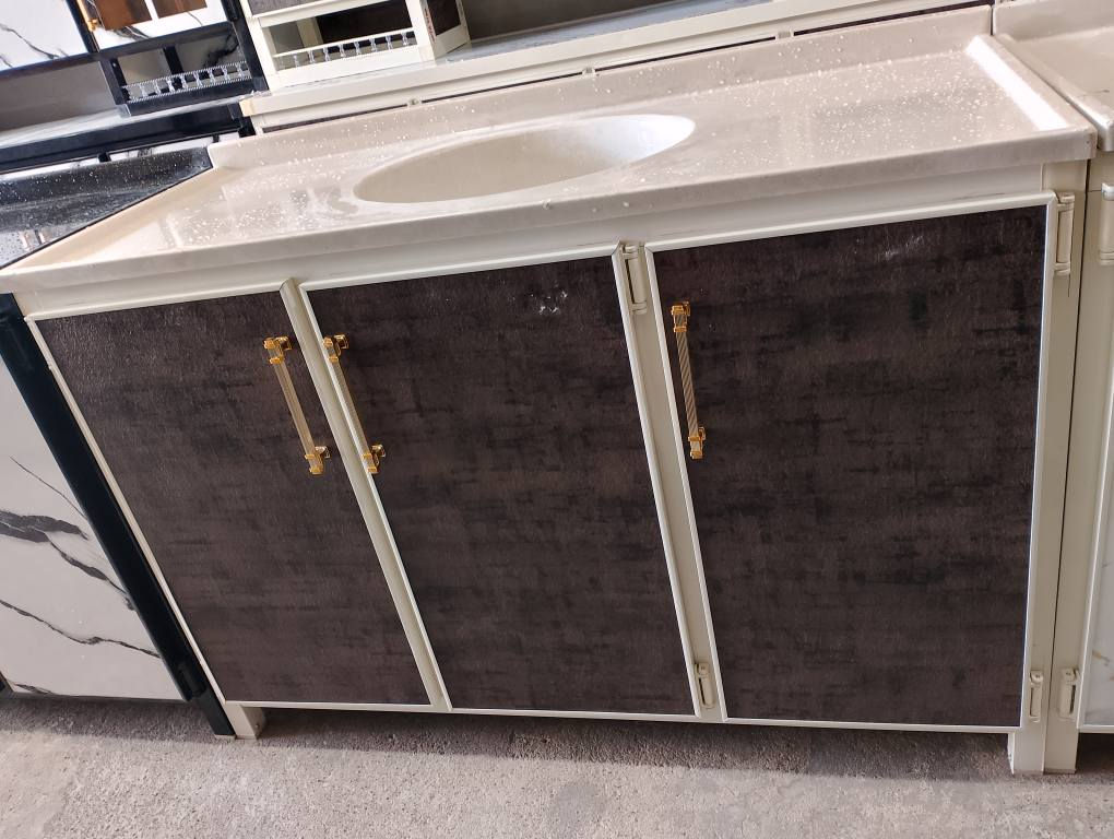 جديد غير مستعمل سنك مرمر قياس متر و 30 جميع القياسات موجودة 
سعرو 145 ألف جديد مكان موصل أكو توصيل داخل الموصل فقط أجرة ع مشتري شراي تعال خاص موصل, نينوى


**إذا كنت صاحب هذا الإعلان وتريد حذفه لأي سبب، رجاءا أرسل رسالة إلى الدعم الفني**