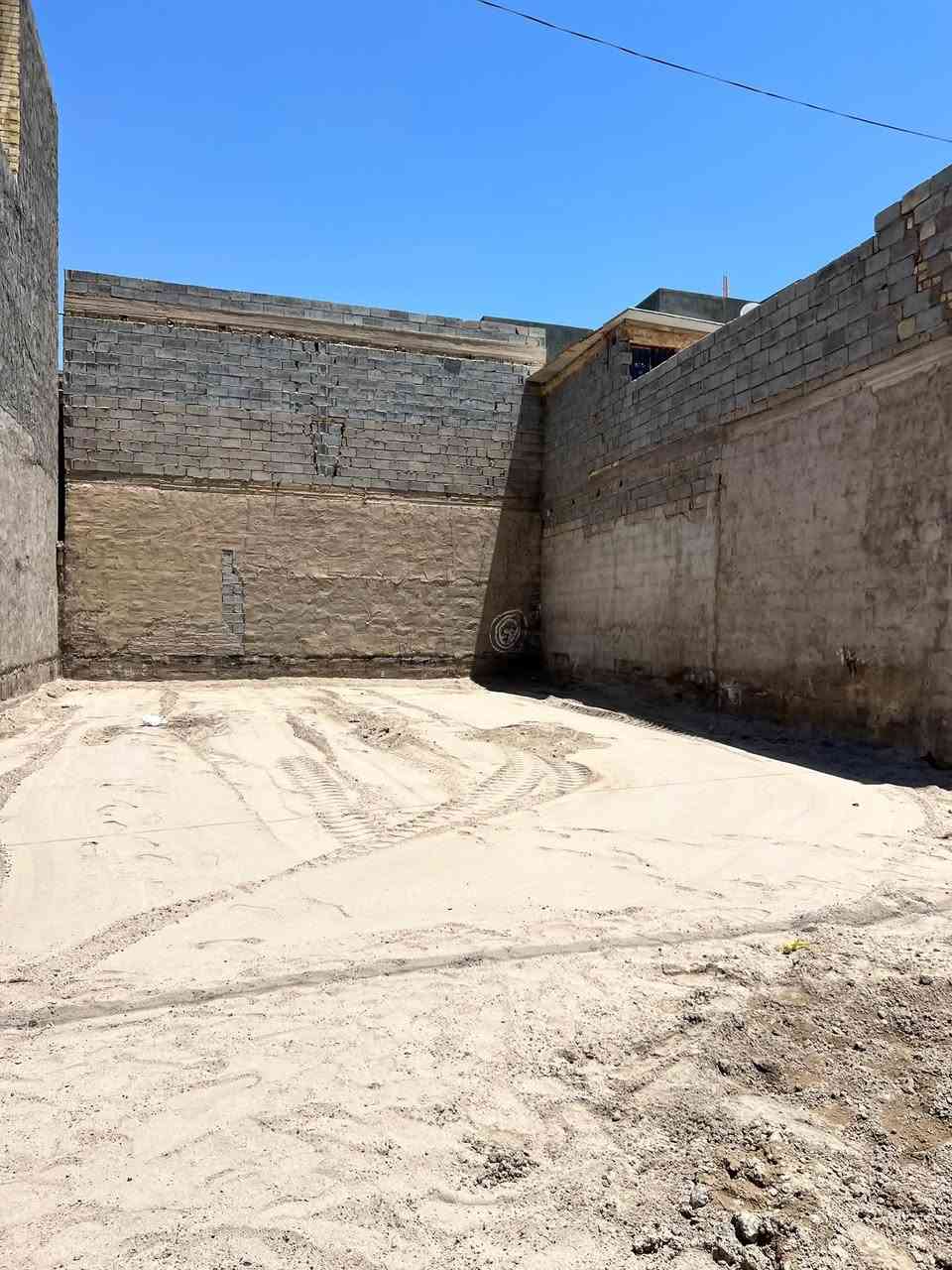 🏡 أرض للبيع – فرصة مميزة في الفلوجة

📍 الموقع: الأنبار – الفلوجة – الجغيفي الثاني
📌 قرب مزاد أحمد العبيدي

🔹 المساحة: 150 م² (10 × 15)
🔹 عرض الشارع: 8 متر (مبلط)
🔹 الأرض: بكر، مدفونة وجاهزة للبناء
🔹 الخدمات: ماء، كهرباء، وباقي الخدمات متوفرة
🔹 صنف العقار: طابو زراعي – سند 25

✅ موقع ممتاز للسكن أو الاستثمار.
📞 للاستفسار والمعاينة، يرجى التواصل على الرقم الخاص.
***********
***********
