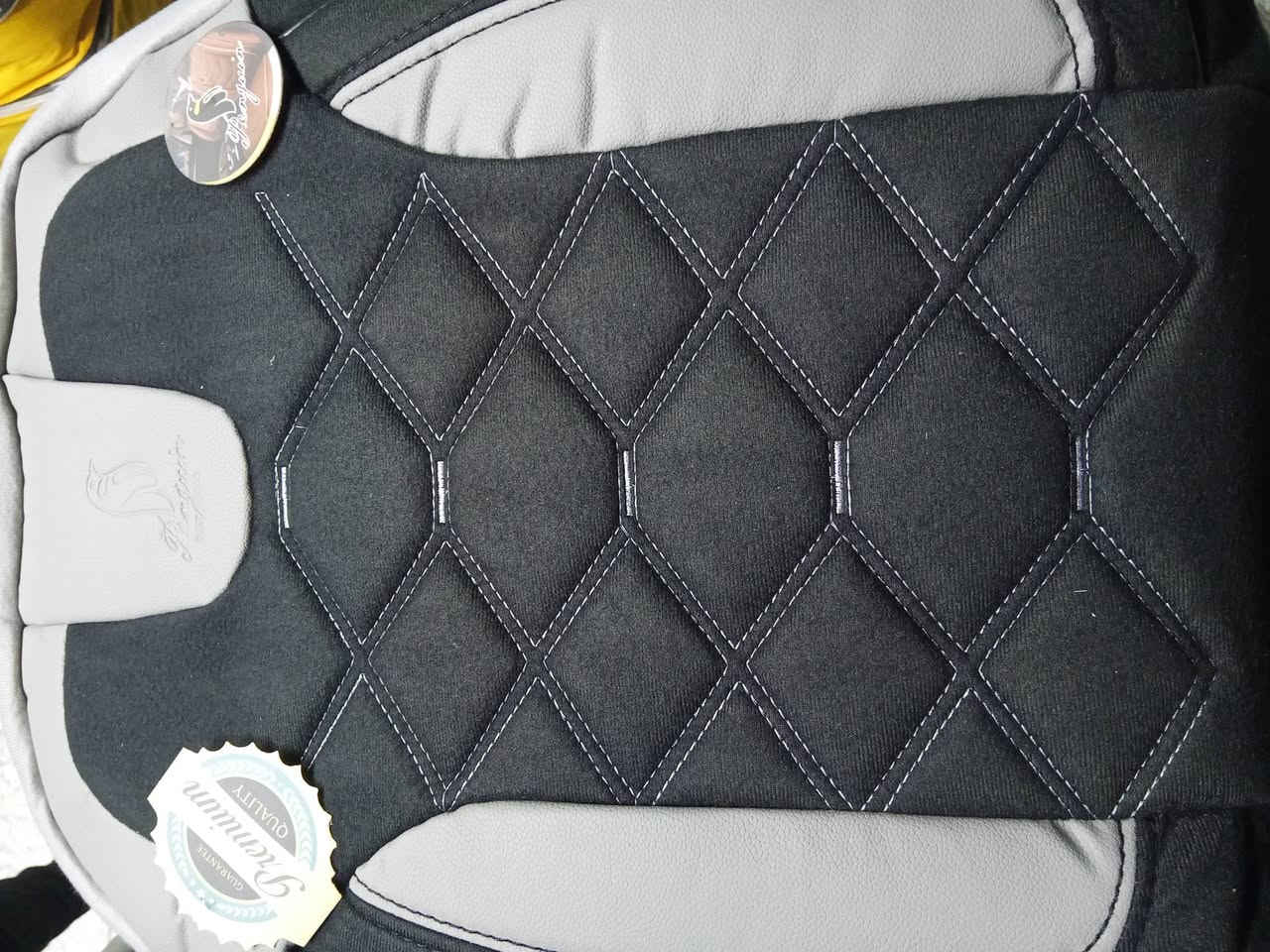 جديد دوشمه مطعم جلد وقديفة الاصلي وبكل الالوان يتوفر لدى كماليات رسول للسيارات العنوان قطاع 30, شارع المدارس قرب مرطبات الربيع السعر 35رقم الهاتف *********** يتوفر توصيل
