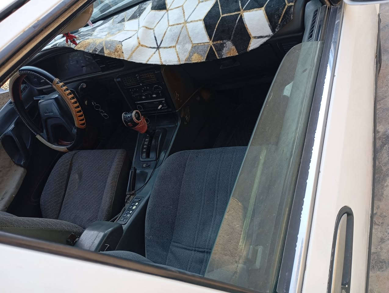 سلام عليكم سيارة دايو برنس موديل 95 كير اوتو محرك بي صرف كير جديد خياس طرف واحد بل صندك جوم كهربائي تايرات نص عمر داخله حلو سنويه لل 28 بسمي تحويل ثاني يوم سعر 27 بي مجال مكان صلاح الدين طوز 
***********
