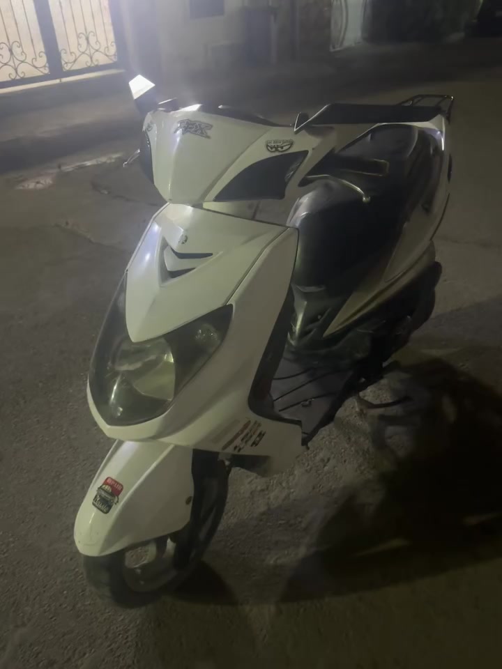 سلام عليكم دراجه سكنس كوري كابريتر دراجه نضيفه ناعمه شلعه ومعدل دبلات رياضي
بغداد الدوره ابو دشير  سعرهة ٦٥٠وبيهة مجال حك الجيه ***********
