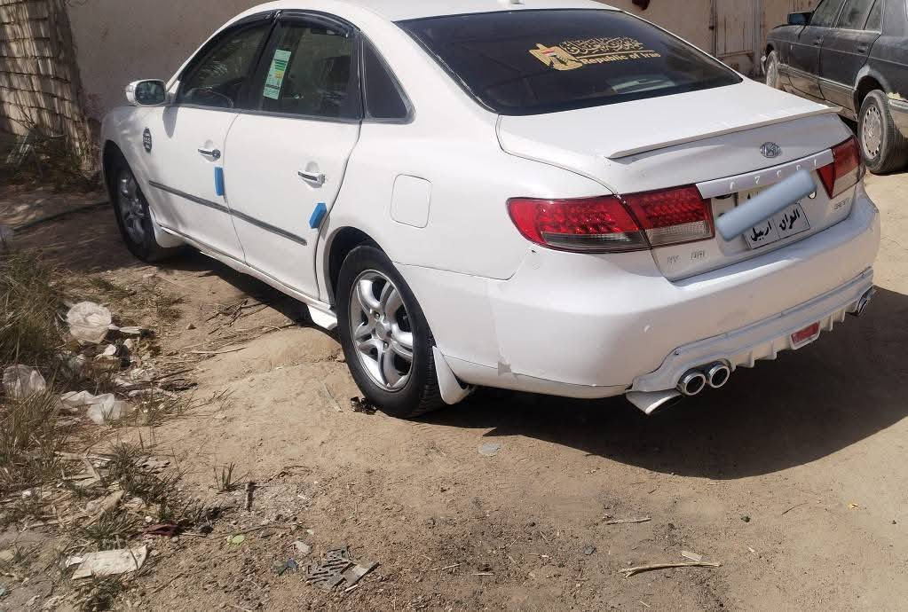 سلام عليكم سياره السعر 37 مراوس ترهم حسب لقناعه 
 ازيره موديل 11خليجيه بانزين فول فتحه كص جنطه متوم شمالي طبق الأصل كص جنطه سياره حلوه وماعايزه شي  جاهزه من كلشي وكلشي شغال كير ومكينه بل كارتون تخم تاير حداديه كهربائيات باتري تتفئه تبريد غرفه جديدة مكان سياره نجف تواصل عن طريق *********** مكلف بنشر ترید تراوس راسل واتساب
