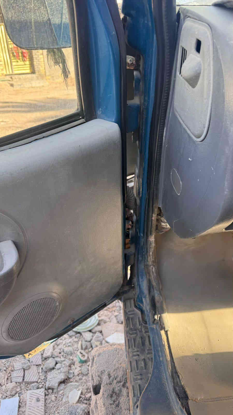 السلام عليكم قماره تك فنتيرا نضفيه والصور كدامكم جيب وشد السعر ٣٠٠الف مكاني بابل اتصال فقط ***********
