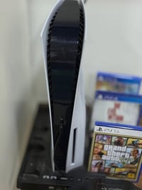 بلي 5 مع جوستك 1مع يوس بي مع قرص فيفا 21 تصال ع رقم 07841856451 600الف