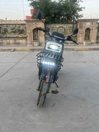 دراجة شحن لبيع نوعهاA8L موصفاتهة  6بطاريات ملف1500 اربع سرعات عقل رياض...