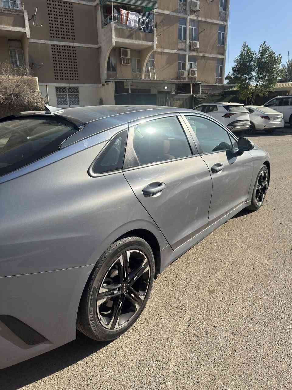 كيا5 موديل 22 جيتي لاين بدون فتحه  وراد امريكي بدون حادث فقط كلير  
رقم سليمانيه 
ماشيه 165كيلو متر 
سعر 155$
مكانها بغداد الجديده
***********
