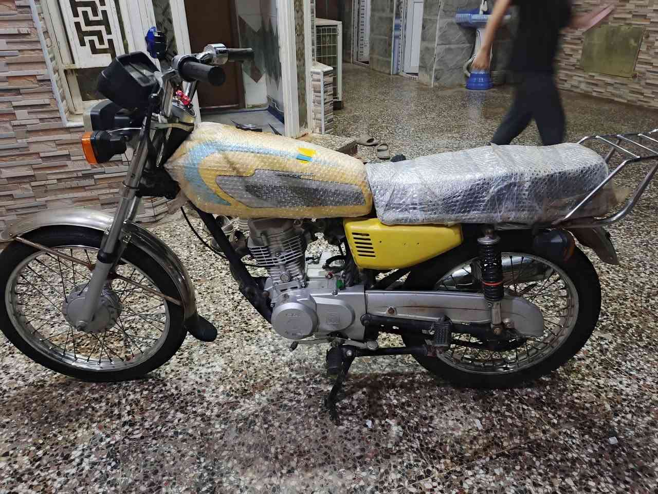 ***********      525  ألف
