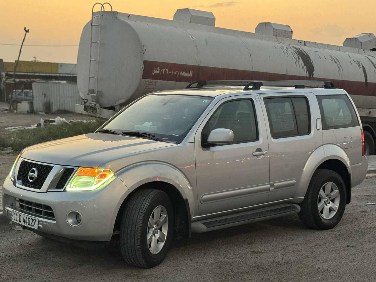 نيسان بافندر 
موديل 2009
سياره جديده وبدون نقص ماشية 110
رقم بغداد دولي بأسمي تحويل مباشر 
محرك 6 سلندر جديد كير اوتماتيك وعادي 
سبعه راكب 
فتحه بالسقف 
فور ويل
 تبريد ثلج 
كشنات جلد 
دشبول ارماده
تحكم استيرن 
 شاشه وكامره دواره 
حداديه امامي خلفي جديد 
تخم تاير جديد باتري جديد 
سياره بدون اي نقص جاهزه من كلشي 
السعر 115
مكاني كربلاء ***********
