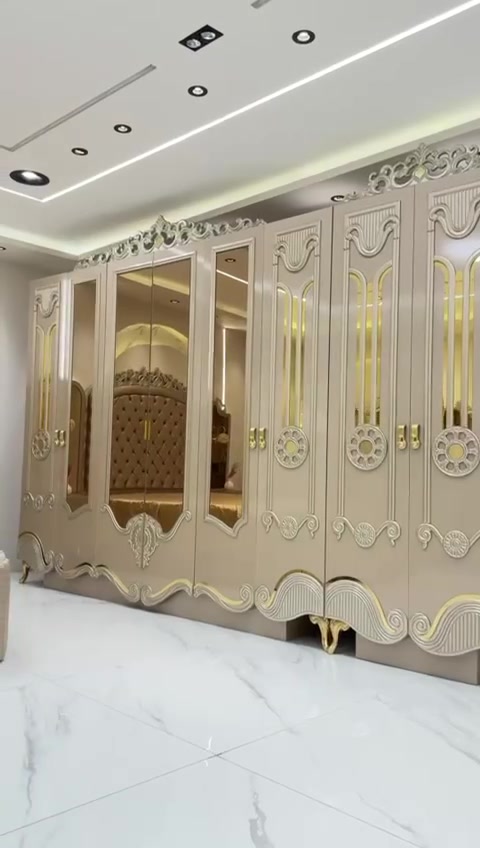 *موديل         تكساس          الجديد*
تركي درجه اولى معمل اصلي 
*مفاجئة كبرى*👊👊

❇️ 11قطعه        
❇️ قياس الكنتور مع الملحق 380سم 
ارتفاع 255سم  عمق الكنتور 55
❇️ برغي وچوي حديد
❇️ارتفاع السرير 185سم 
❇️ إناره بالكومديات  
❇️ اناره بل ميز تواليت 
❇️ميز بلازمة
 ضهر بلوك/ سرير مخزن 
 قياسات ضخمه 
     السعر مليونين و650 الف


**إذا كنت صاحب هذا الإعلان وتريد حذفه لأي سبب، رجاءا أرسل رسالة إلى الدعم الفني**