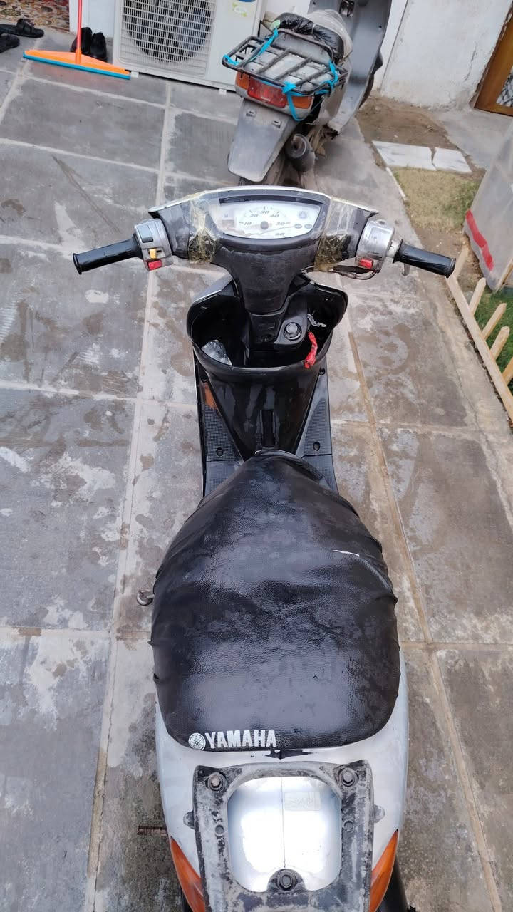 دراجة ياماها للبيع
الدراجه طفت بيه فجأة ماعرف شنو السبب
السعر ٢٥٠ 
مكاني بغداد الحريه 
***********
