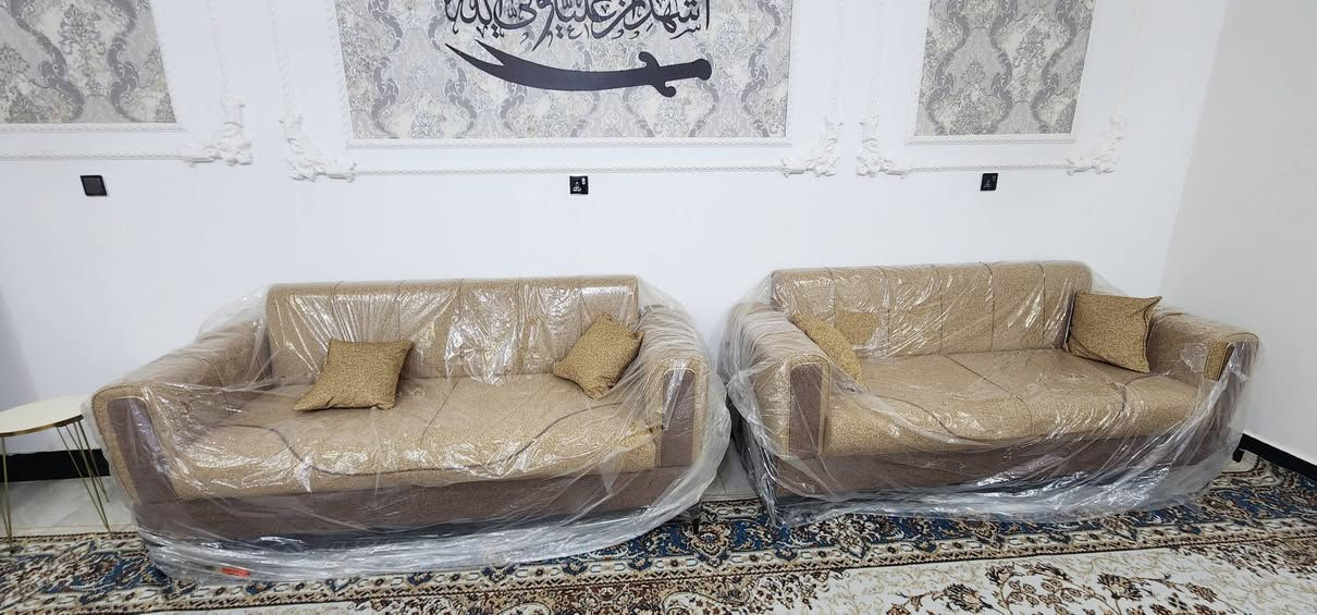 للبيع تخم تزكام ١٣ مقعد شرط الفحص
تخم درجه أولى كمى موضح بل مقطع السعر خاص أو اتصال 
***********  بكاني كوت العزه الجديده
