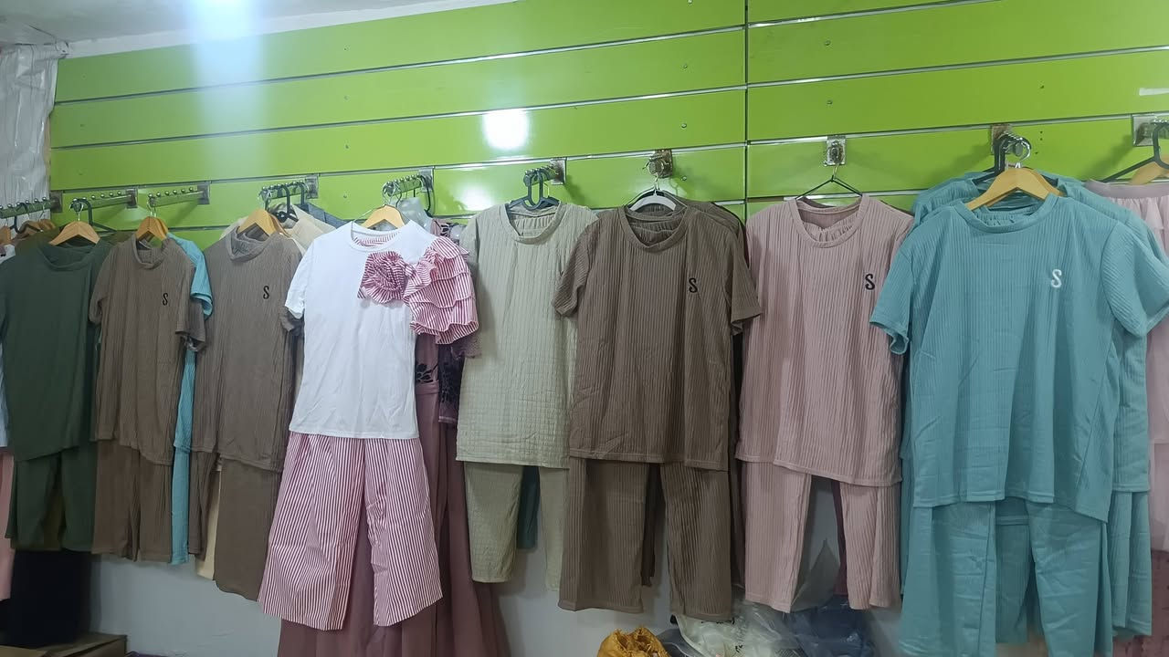 كل ماهو جديد ومميز كل ما عليك الاتصال هاتف ***********
