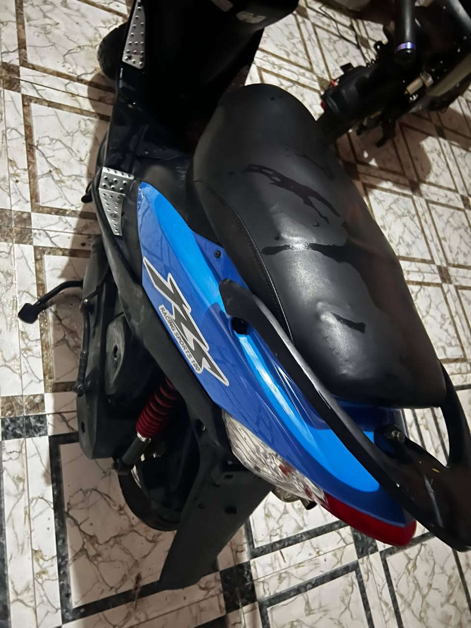 دراجه ماكس عدله
مزوده ويل كب وصالنصه ويدات
مامفتوحه مكفوله مكاني البصره سعر 720
تواصل فقط الشراي ***********
