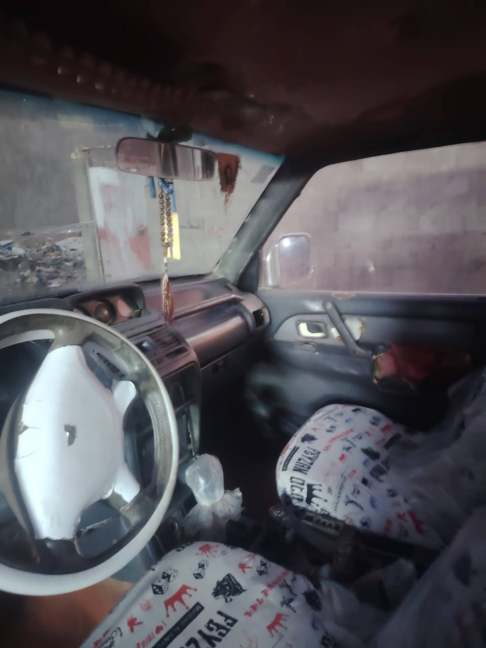 السلام عليكم سياره باجيرو مديل 1992 ابيع كوم حديد مكينه ففتي بس شرط تحويل السعر 30 و بيه مجال للاستفسار ***********
