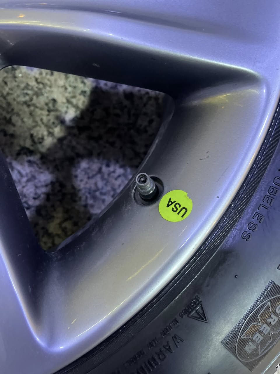 ويلات جارجر sxt 22
تايرات أربعة مشلن أصليات زيرو لازلق لاشي 

سعرهن 650 الف مكان بصرة السراجي 

الرقم ‪ 077612 1472‬


**إذا كنت صاحب هذا الإعلان وتريد حذفه لأي سبب، رجاءا أرسل رسالة إلى الدعم الفني**