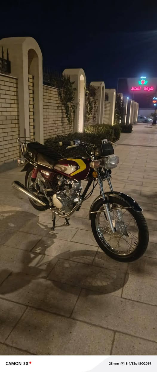 السلام عليكم دراجه نامه شبه شلا مجة دراجه 25 طالعه ب 26 كانت مضمومه دراجه ما ماشيه ثلاث احرف دراجه كفاله عامه السعر 650 وبيها مجال الوان كربلاء حي الحر ***********
