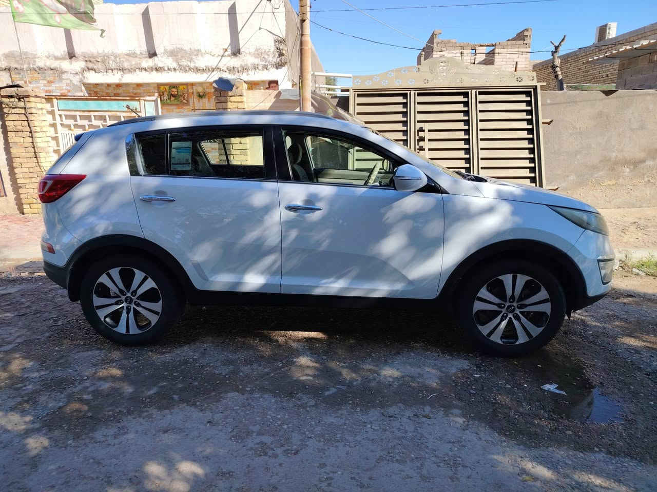 كيا سبورتج 2014
مواصفات محرك4سلندر 2400
مكفولة كفاله عامه رقم ميسان 
السعر 165$بيها مجال قليل 
لل استفسار 
***********
***********
