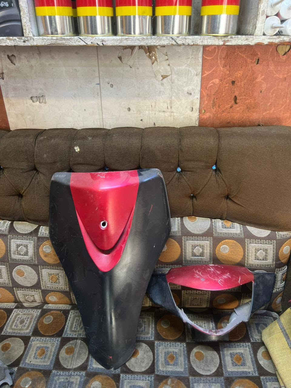 ***********
