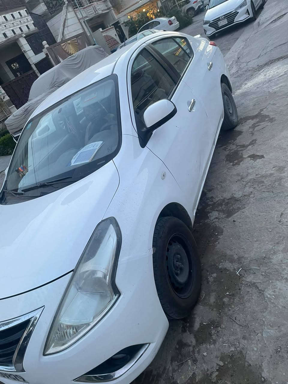 السلام عليكم نيسان سني هندي للبيع سياره مابيها قطره صبغ بيها بس بالجاملغ مال السايق فتحه صغيره اثر طخه بالايت فقط السياره تخبل موديل 2020 ماشيه 139الف تبريد ثلج لاتسولف  مكينه بيها رواجز بس صوت لا تنقص لا تبخر بس بيها صوت خفيف مو قوي بس نحجي احنه للامانه سنويه ٣٠ هزه بعدها مساقطه  بسمي مكاني بغداد وزيريه ***********بي واتس هم السعر ٩٩وبيها مجال
