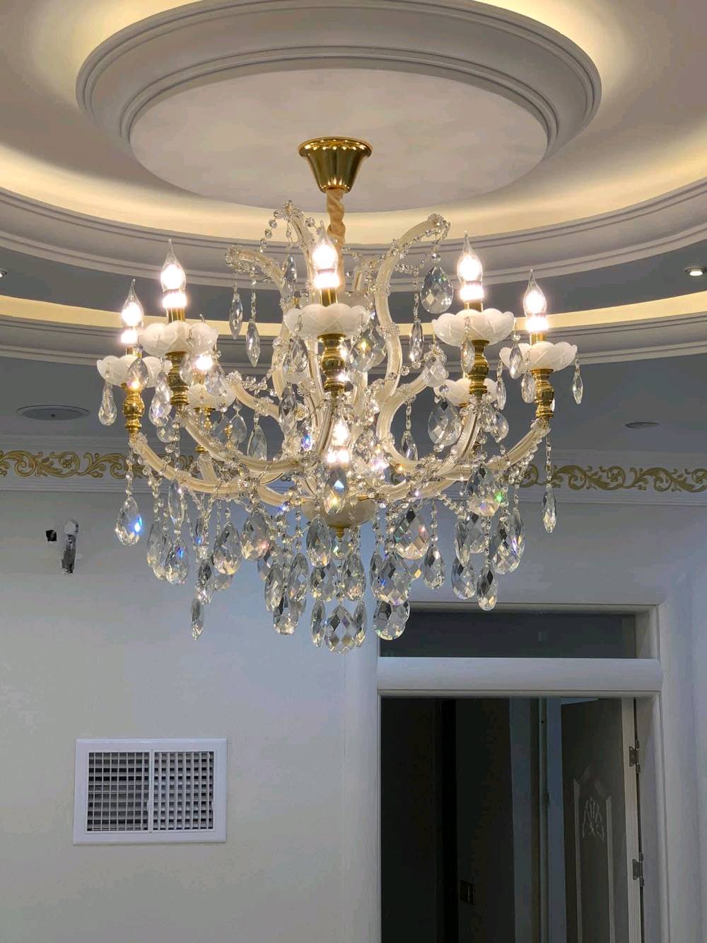 وستا ديكورات ورق جدران واكسسوارات الكهرباء ثريات لينرات شغل هندسي وبأفضل الأسعار
حبيبي/حبيبتي، وين موقعكم بالضبط بالعراق؟ وهل عدكم توصيل أو نصب للمحافظات؟: 
اربيل