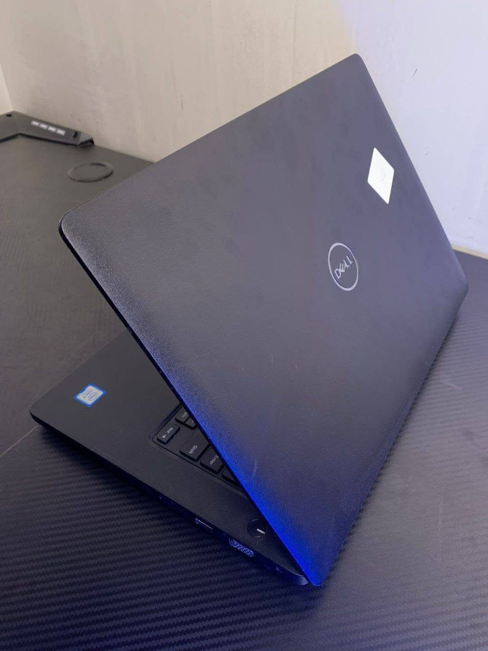 لابتوب dell للبيع 
‏السعر 250 الف 🔥
‏سريع واداء عالي ،  مناسب للدراسة والبحوث والتصميم والبرمجة،  وكافة الاعمال المكتبية،  وايضا مناسب للالعاب المتوسطة ✨ 
‏
‏المواصفات التقنية ....
⚜ ‏المعالج Core i5 7200U الجيل السابع 🔥
⚜ ‏كرت داخليIntel HD GRAPHICS 4GB 
⚜ ‏الرام / 8GB DDR4 
⚜ ‏النخزين / 256GB SSD M.2
⚜ ‏الشاشة / 14 INCH SCREEN
‏
‏ملحقاته كاملة
‏- شاحنتة الاصلية
‏- ماوس
‏- ماوس باد
‏- حقيبة خاصة
‏السعر: 255 الف / ضمان 10 ايام استبدال في حال وجود اي خلل او مشكلة ( الاستلام بعد الفحص والتأكد من جميع التفاصيل)  
‏يتوفر توصيل كل العراق
‏راسلني ماسنجر
‏واتساب / ***********
‏
