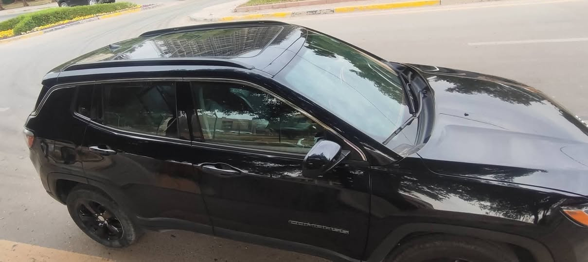 سلام عليكم
جيب كومباس ٢٠٢٠للبيع فقط 
سيارة كلين رقم اربيل باسمي 
فول مواصفات بانوراما فور ويل وباقي مواصفات المعروفه مكان بغداد 
سعره ١٧٥ وبيه مجال بسيط 
***********
