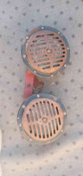 السلام عليكم هورن بوش ايراني السعر 150 المكان بغداد سبع قصور ***********
