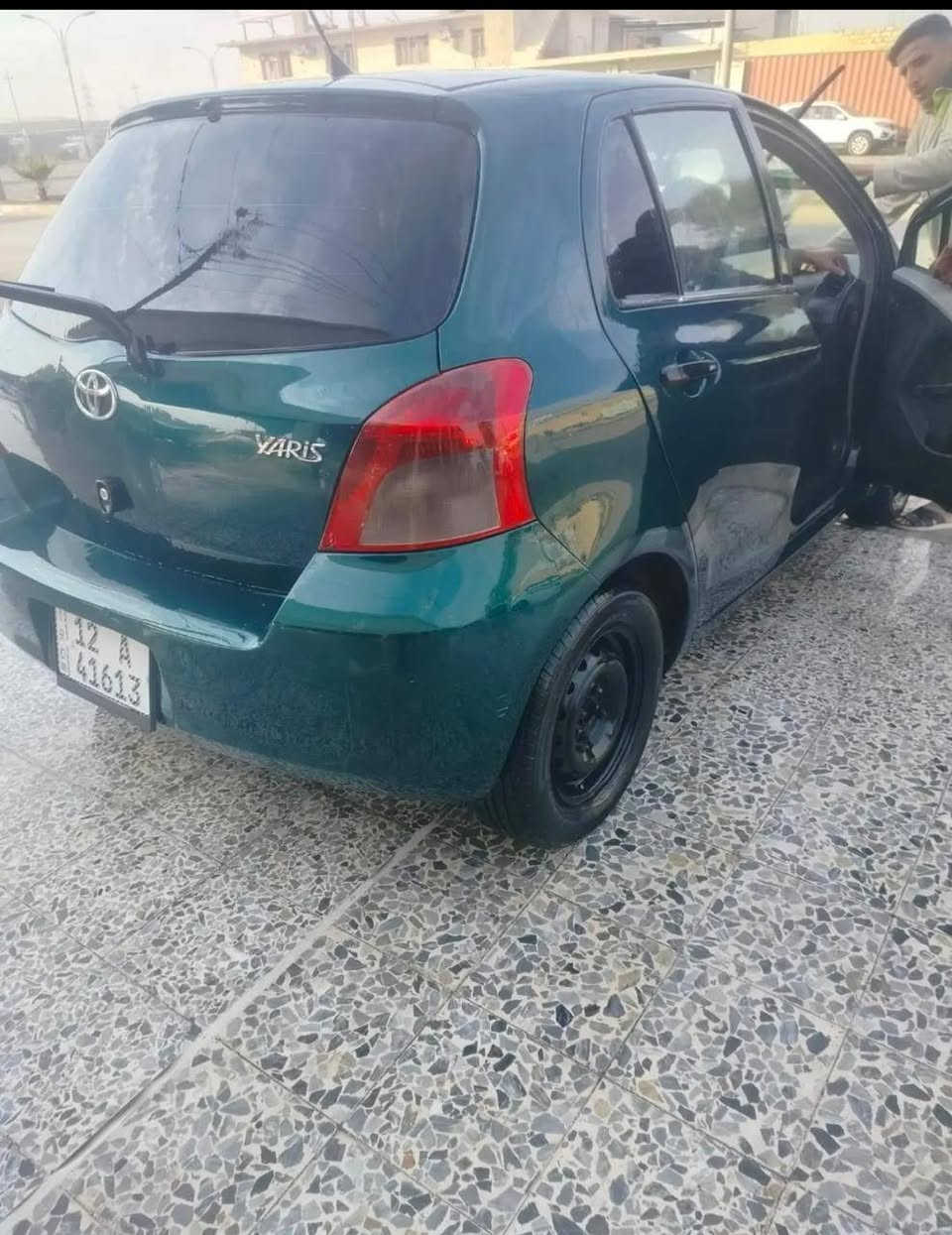 يارس موديل 2006 ترهم نسائي
رقم نينوى باسمي اني الشرعي 
كير توماتيك
كير ومكينه شرط
قفل مركزي
حساسات عل بك
طخم تاير جديد
باتري جديد
السياره كلها جديده ما تصرف عليها ربع
جاهزه من كلشي
السعر 68وبيها مجال
*********** واتساب
***********
