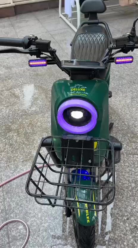 سلام عليكم دراجة شحن البيع السعر ٤٥٠ العنوان بغداد السيدية رقم الهاتف ***********
