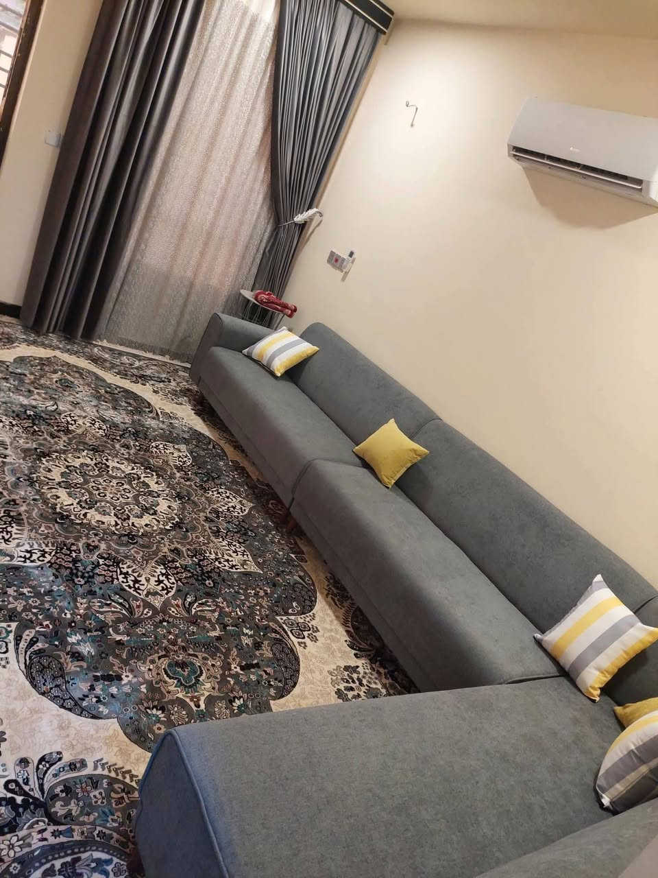 75متر للبيع الامين قريب على الفلكة  المشجرة جهة سنتر ليمونه بداية الفرع
بناء 2023 
 طابقين  3 نوم صالة مطبخ خدمات صحية
***********
