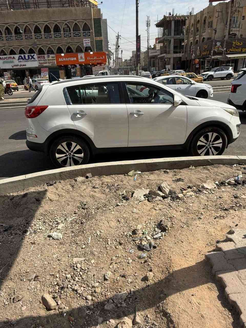 للبيع او للمراوس
* كيه سبورتج ٢٠١٢ رقم سليمانيه بااسمي 
* موصفات عادية كامره حساسات تحكم ستيرن 
* مكينه مفتوح الكيس مبدل اويل بامب ومفتوح كيس الكير لتنظيف كونترول الكير 
* بيها ملاحظات بسيطه ( رصعات خفيفه مامبينه ، تكحيل خفيف ، بارد بسيط جاملغ خلفي ) موجود السونار خاص او واتس اب 
* تحويل ثاني يوم مكاني بغداد حي الجامعه رقم الموبايل ***********
