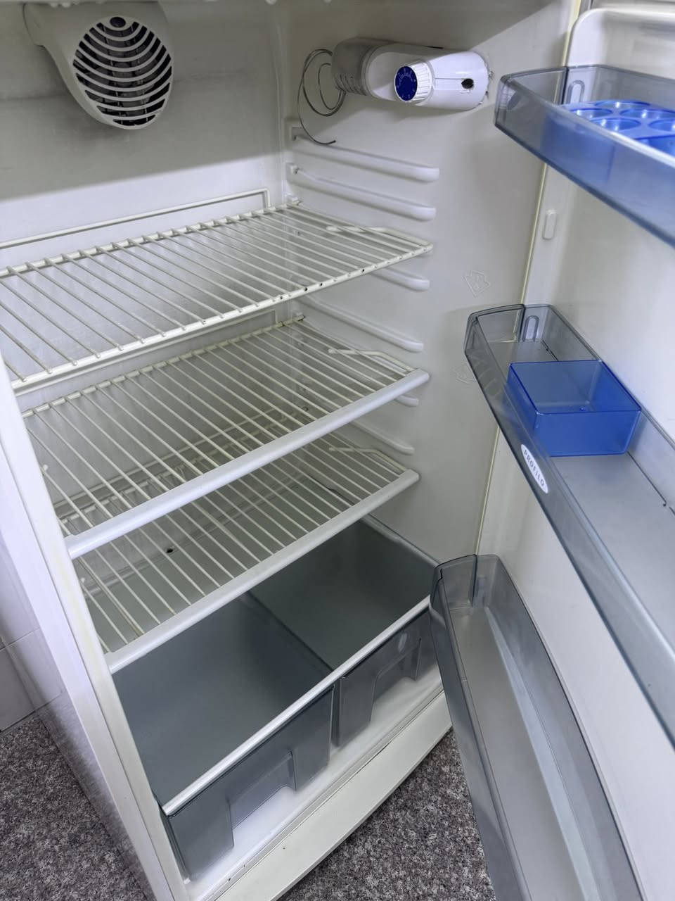 للبيع ثلاجة عاموديه ايطالية نوع برو فلوحجم كبير نظيفه جدا المكان زيونه السعر 275 الف


**إذا كنت صاحب هذا الإعلان وتريد حذفه لأي سبب، رجاءا أرسل رسالة إلى الدعم الفني**