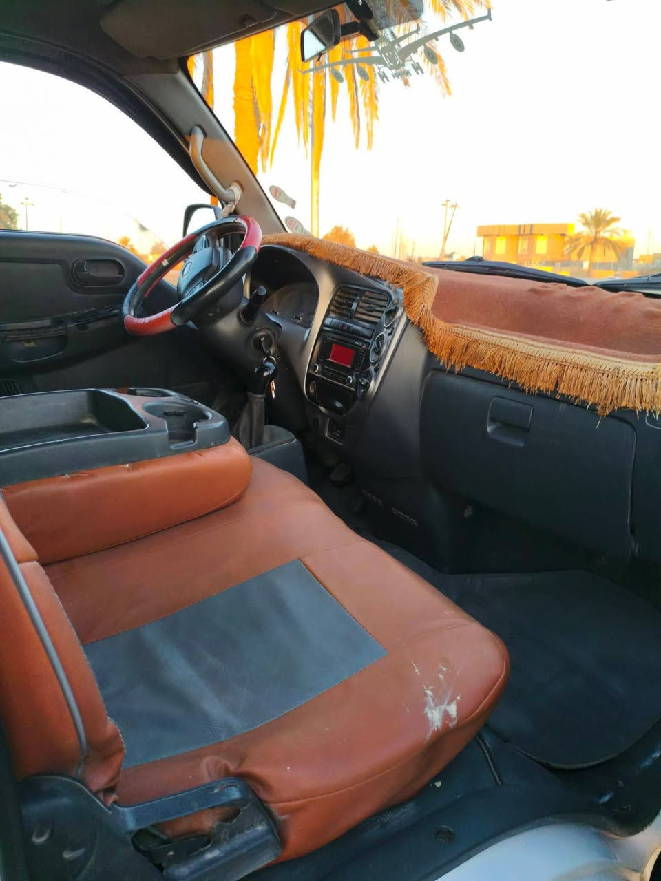 الله مصلي على محمد وآل محمد 
بنكو فحل للبيع 2015 سياره جاهزه كير ومحرك شرط بل كارتون اكسن تخم تاير صدر حداديه كله جديد سياره بيها مكانات تكحيل محجره موجود وياه 
رقم بصره تحول ثاني يوم شرط ارقام دولي 
مكاني كوت *********** سعره 118 بي مجال
