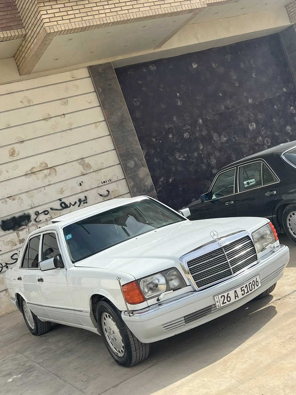 سلام عليكم 
(بيع او مراوس ) 
مرسيدس جامبو 300se باب قصير موديل 1991 رقم صلاح الدين دولي بأسمي. محرك بلاد عنكبوت +كير +حداديه كله مكفول تبريد ثلج كهربائيات كلها شغاله سلايت شغال تخم تاير 
غرفه جلد رصاصي +كهرباء شغال. دبل أريل دبل مروحه  صبغ عام مكفوله من الحادث 
مكاني سامراء السعر 105 بيها مجال للشراي 
***********
