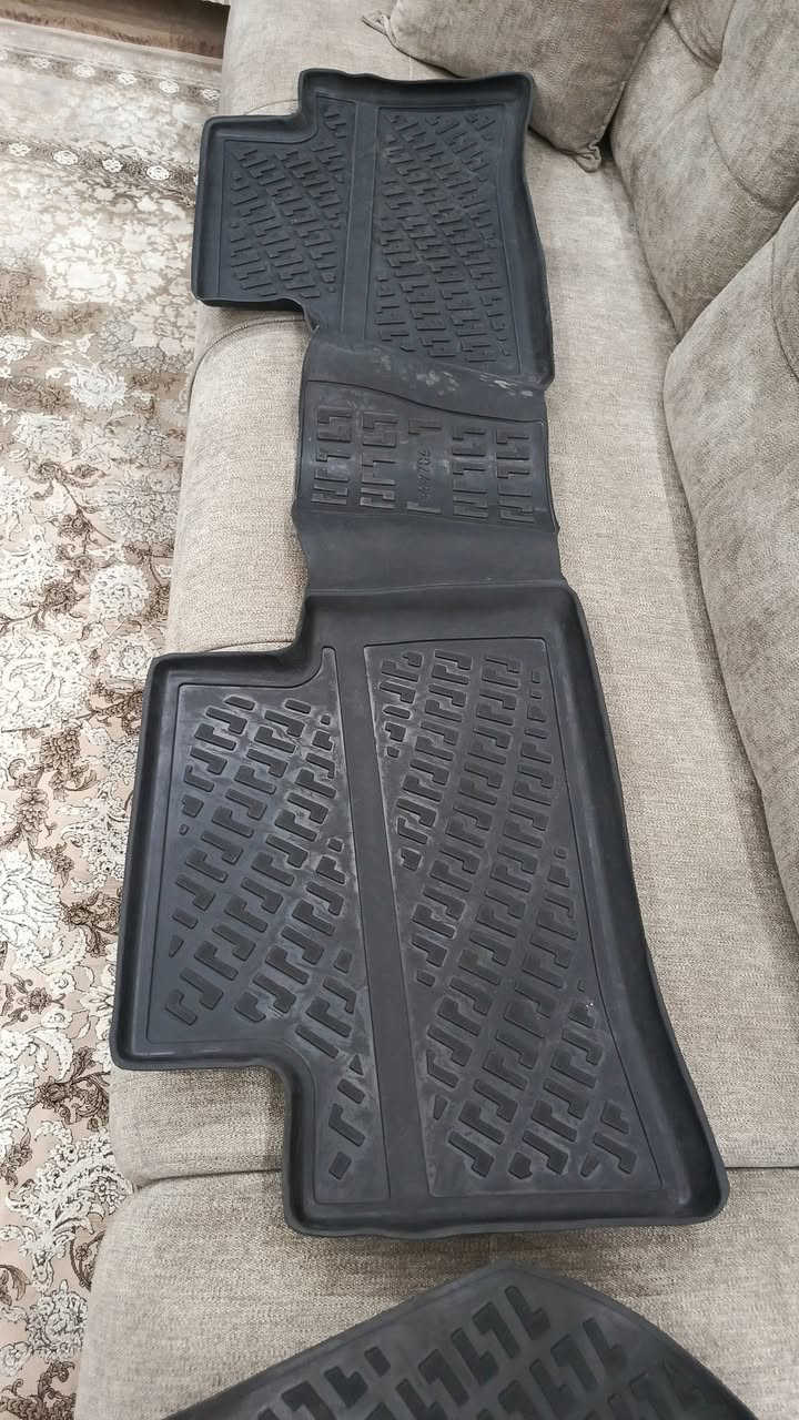 للبيع استعمال قليل مكاني حي اور السعر 40 كورلا كروز هذا رقمي ***********
