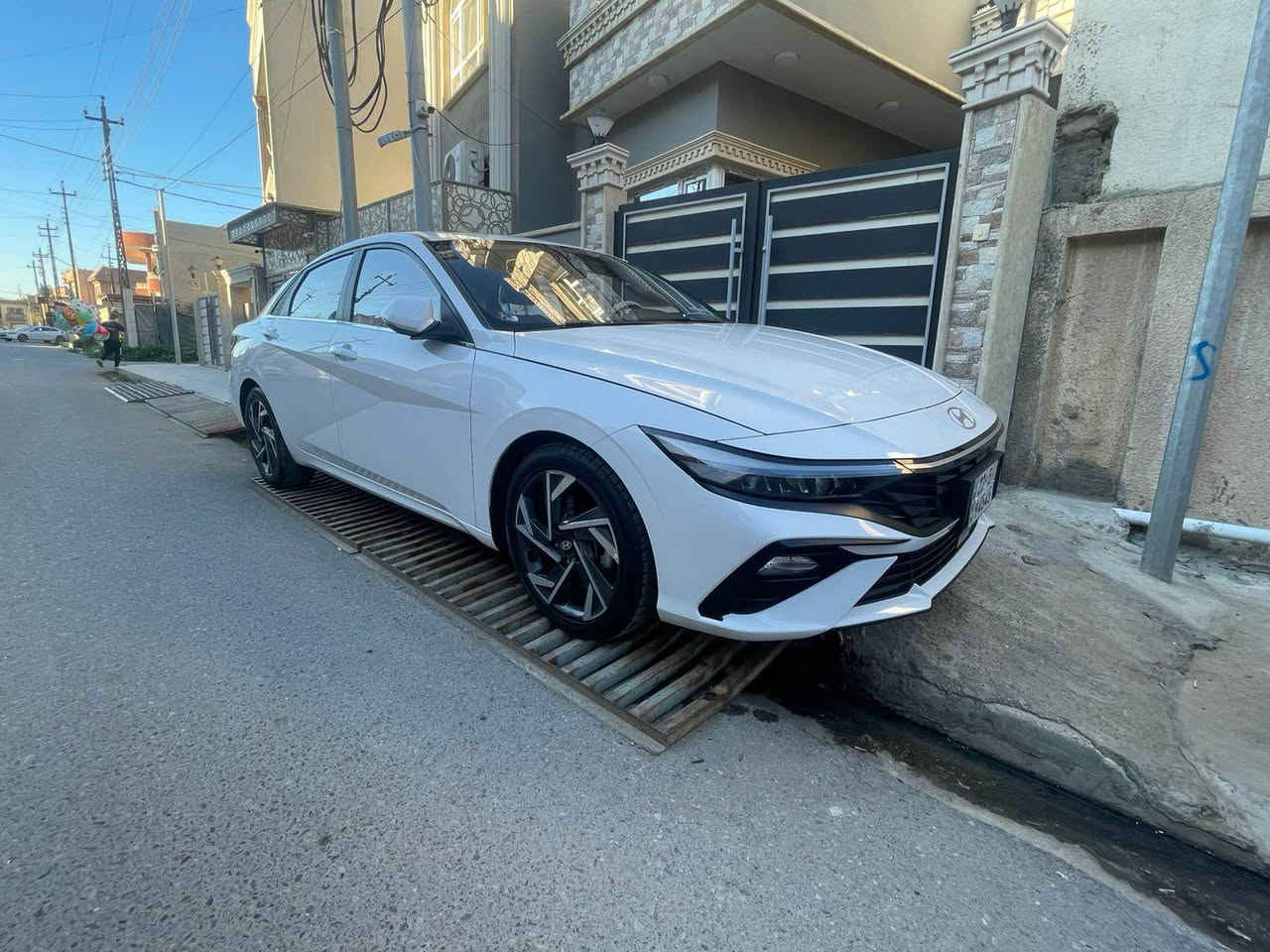 النترا صيني 
موديل ٢٠٢٤ ماشي ٢١ الف 
بيها ضربه بالبابين ممعدله ولا مصبوغه وبيها بعض الملاحضات 
السعر ١٣٤ 
*********** أربيل, العراق
